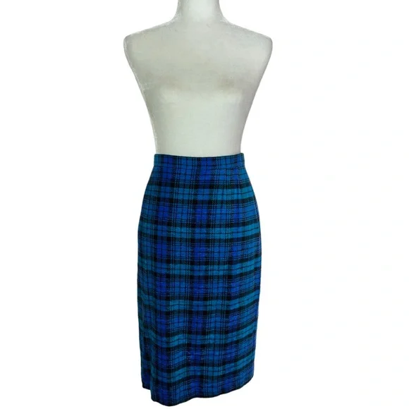 Laurel by ESCADA Plaid Blue Wool 2 Piece Skirt Suit Size 38 - Picture 6 of 16